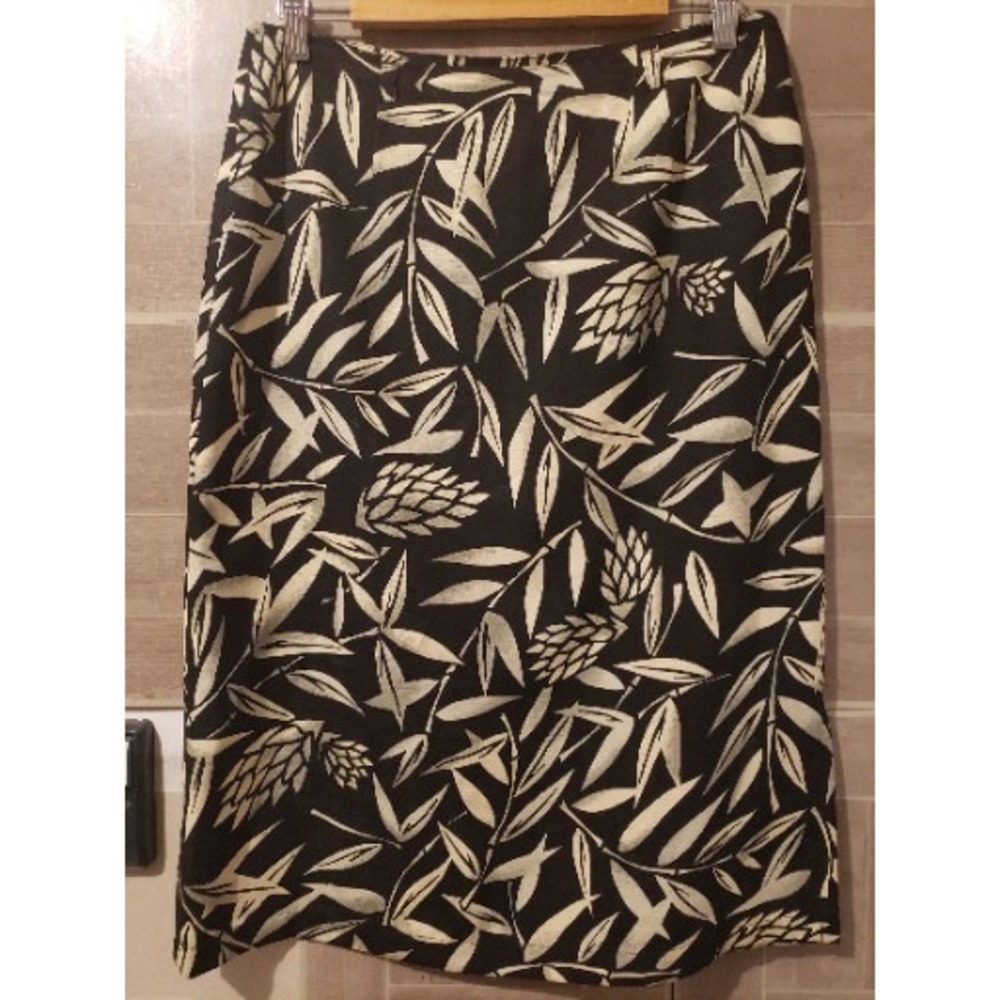 Tommy Bahama Womens Skirt Hawaiian Size 10 Black Leaves